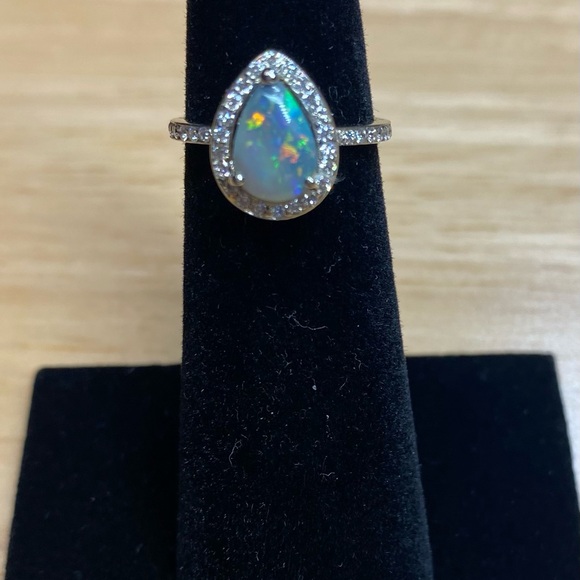 Australian Lightning Ridge Opal and Diamond Ring - Picture 6 of 17